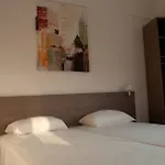 St. George Rent לרנקה